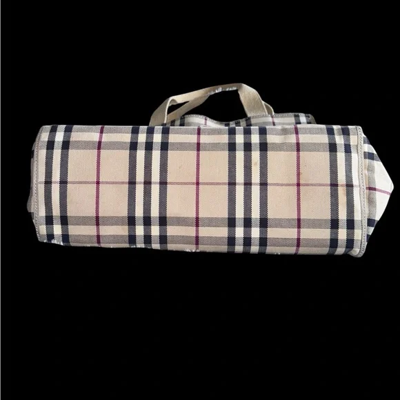 Burberry beige house check canvas handbag - Picture 2 of 11